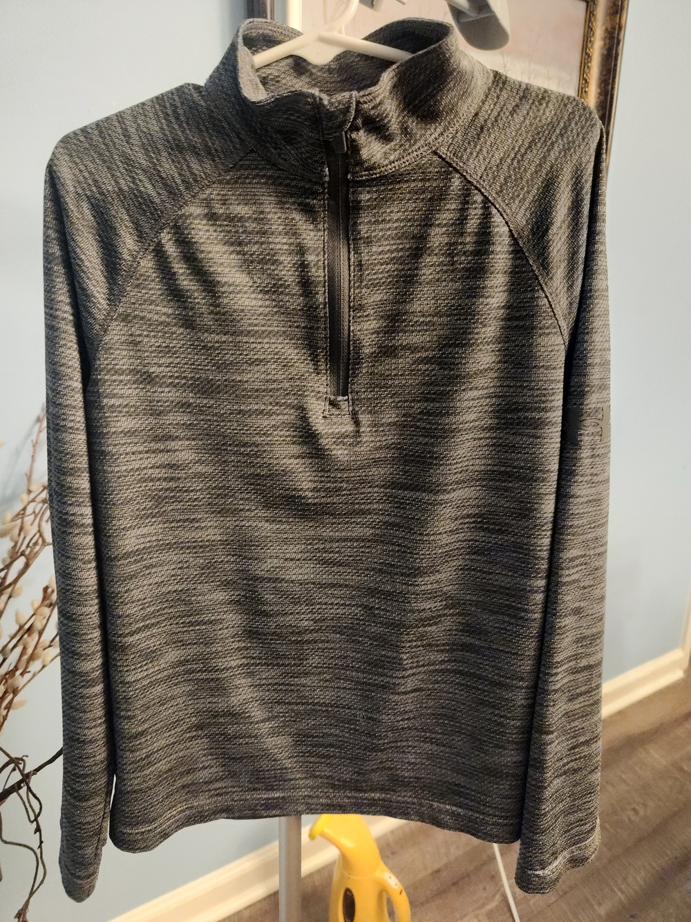 Under Armour Men's Gray Heathered Zip-Up Sweater